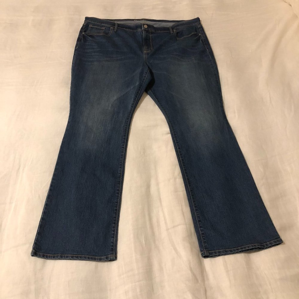 CLEARANCE Old Navy Original Mid Rise Bootcut Size 20 Jeans